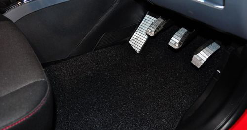 汽車(chē)腳墊你了解多少?腳墊材料切割要注意什么？(圖3)