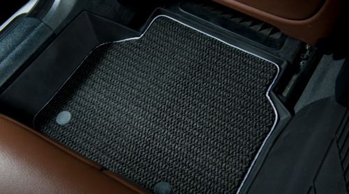 汽車(chē)腳墊你了解多少?腳墊材料切割要注意什么？(圖1)